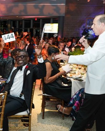 Zoo Ball silent auction